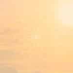 Wolkenhintergrund mit Mandala